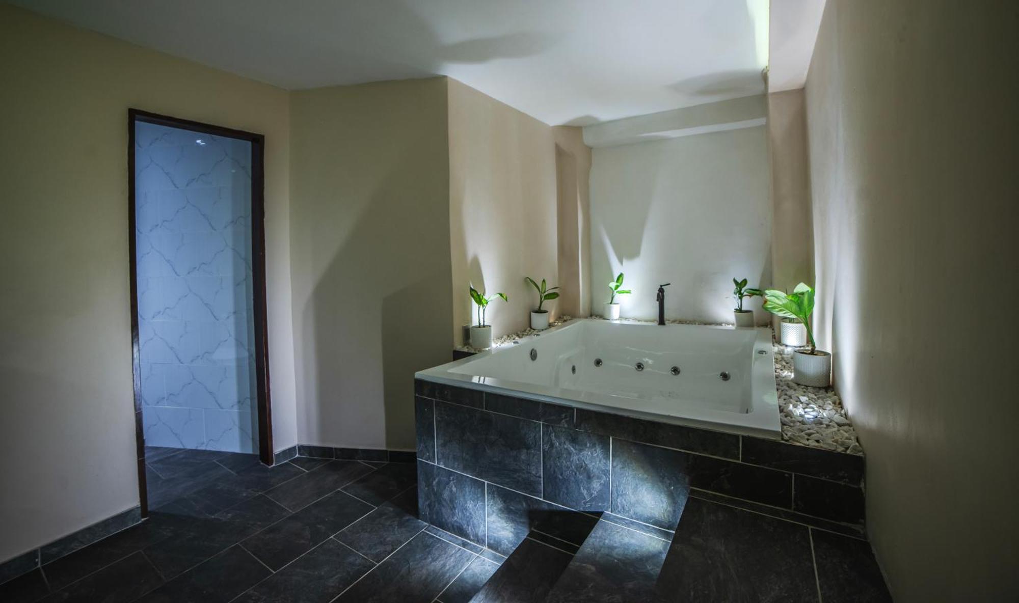 Hotel Bali At Poblado Medellin Ngoại thất bức ảnh