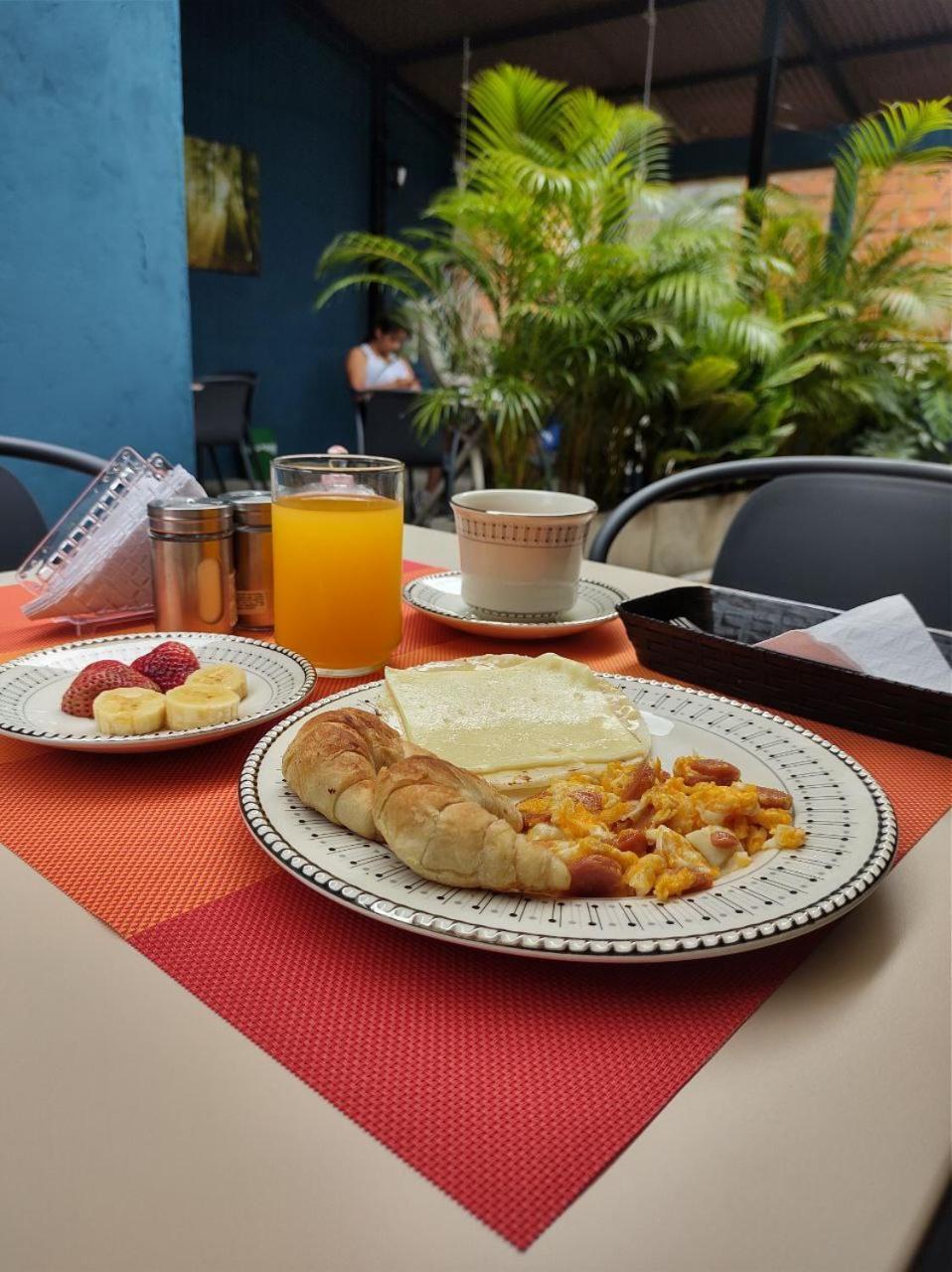Hotel Bali At Poblado Medellin Ngoại thất bức ảnh