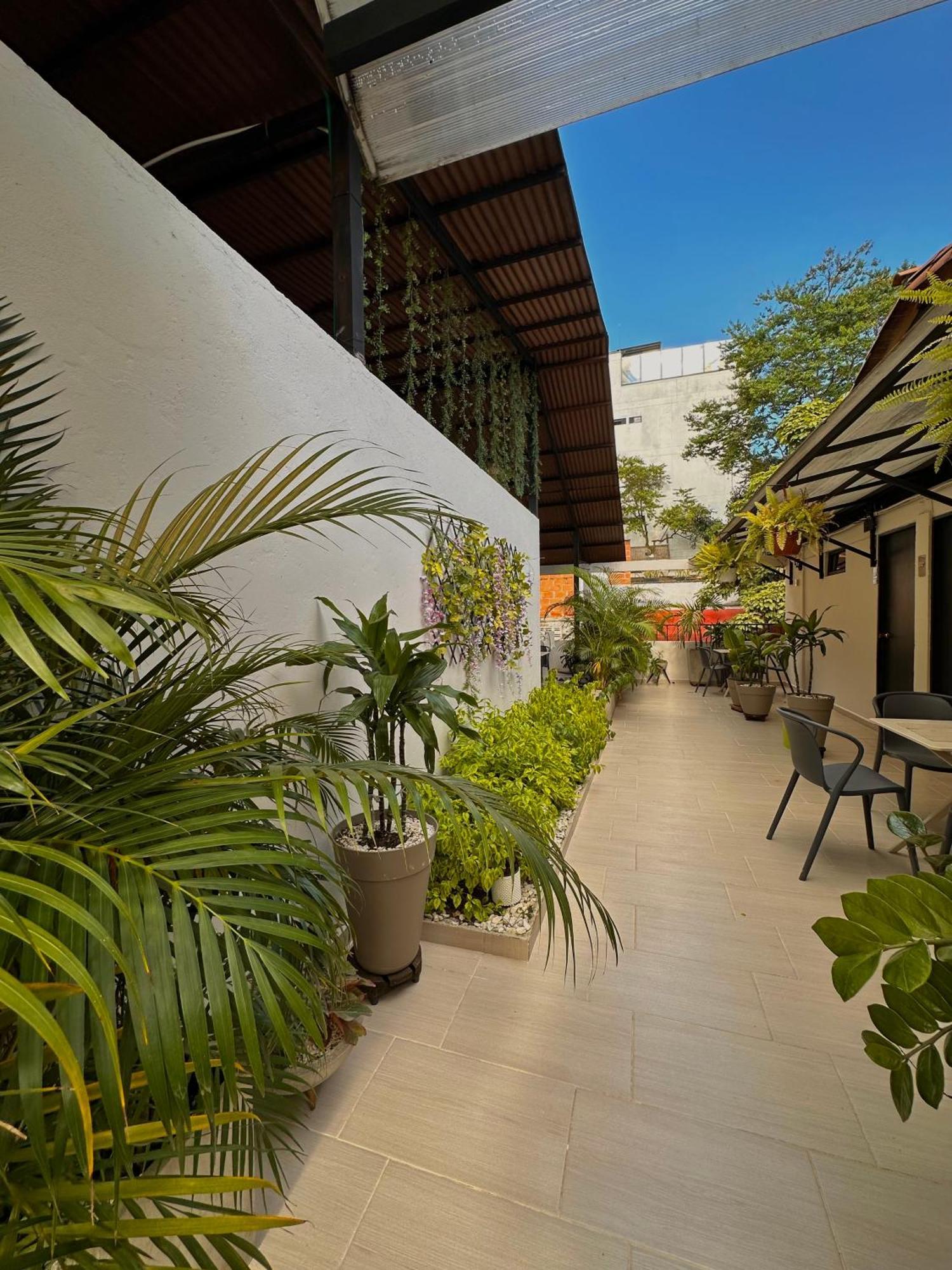 Hotel Bali At Poblado Medellin Ngoại thất bức ảnh